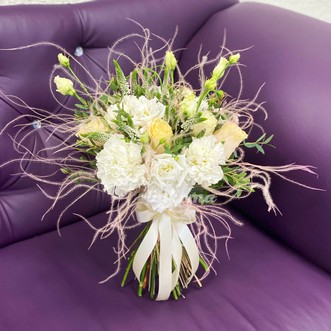 Букет невесты «Искры чувств»