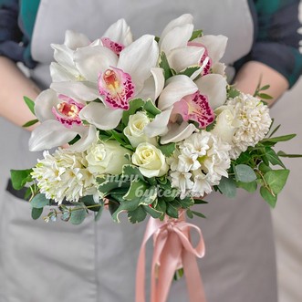 Букет невесты «Счастливый шаг»