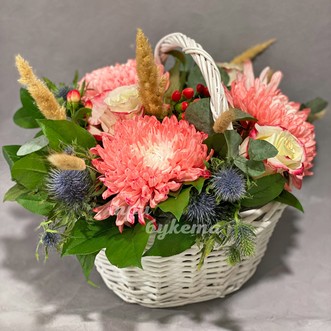 Корзина цветов «Эмили»