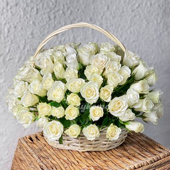 Корзина голландских роз