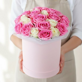27 роз в коробке