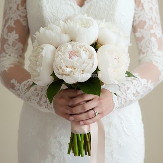 Букет невесты «Белый пион»