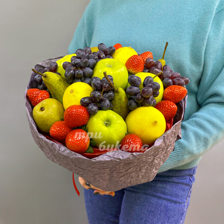 Букет из клубники и груш (доп. фото)