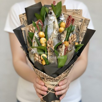 Букет из рыбы и сырных шариков