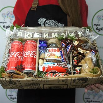 Набор любимому с колой и нутеллой